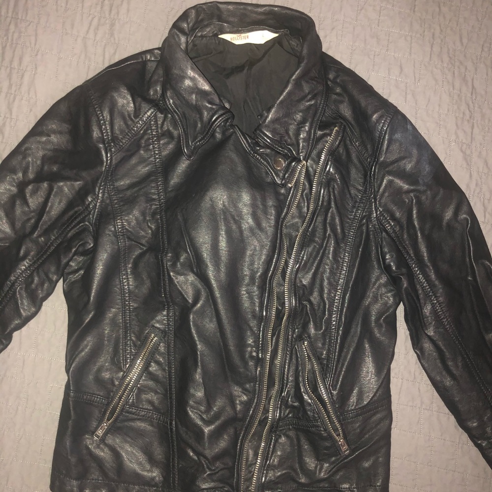 Hollister women’s faux leather jacket size large